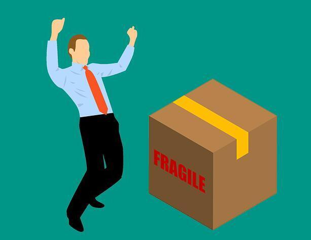 紙箱全自動(dòng)封箱機(jī)與半自動(dòng)封箱機(jī)的區(qū)別